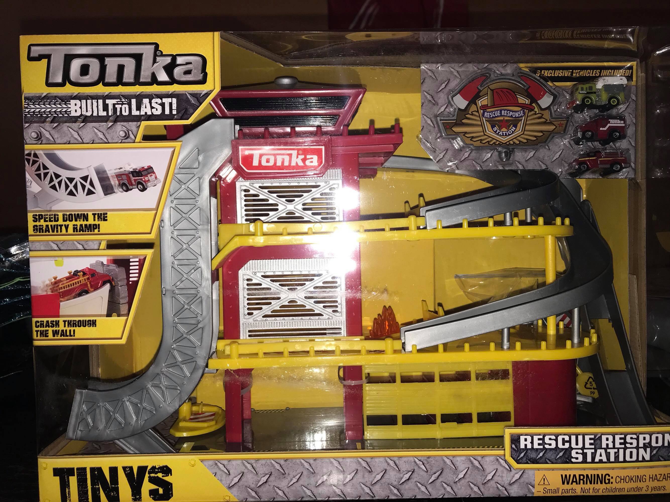 Tonka tinys rescue hot sale response station playset